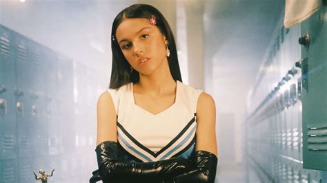 May 14, 2021 · Fans are convinced Good 4 U is about Joshua. After the success of "Driver's License," Olivia Rodrigo told Billboard that she doesn't want to be known as the person who only writes breakup songs ... 
